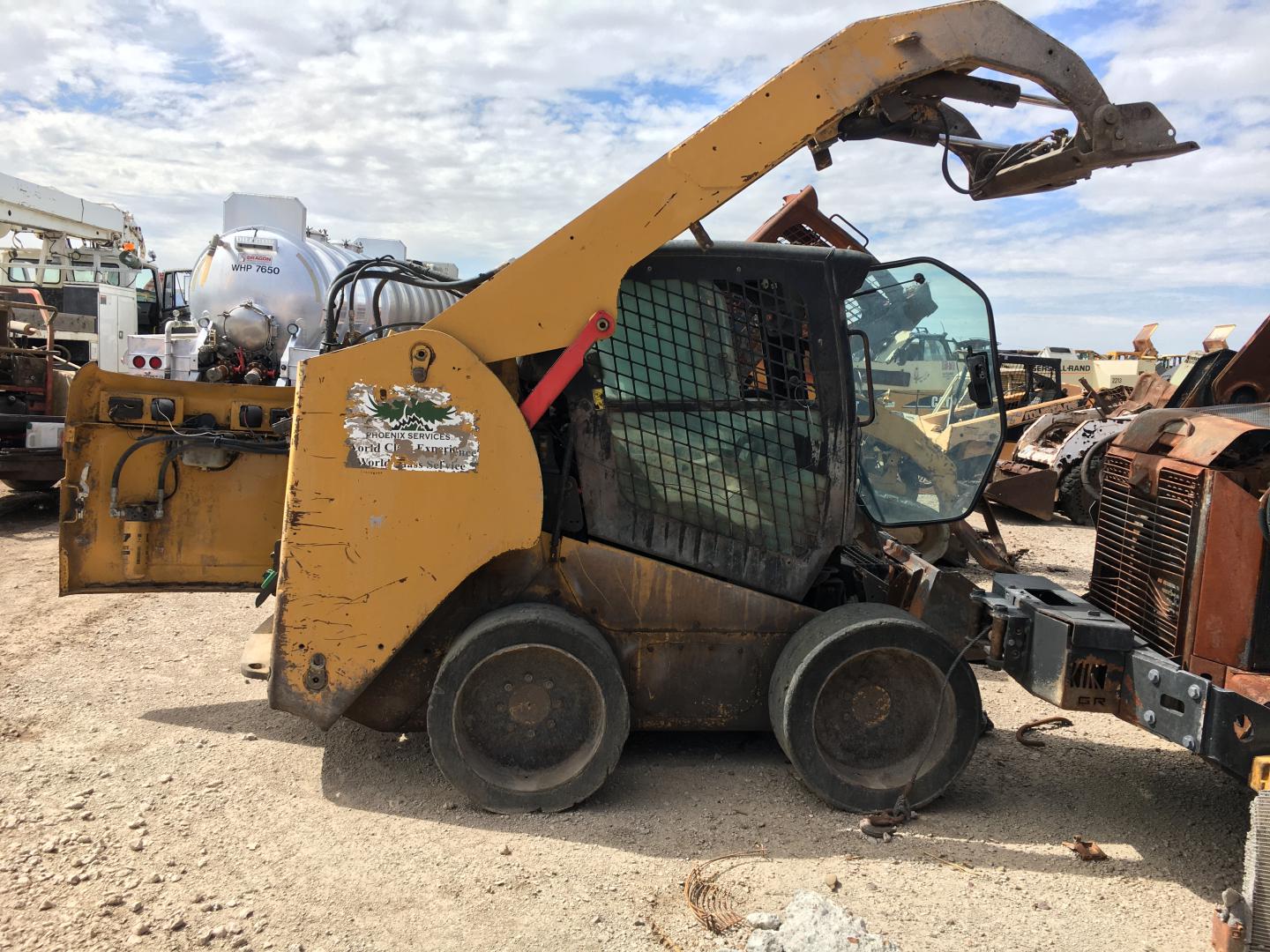 ./imagenes/INVOICE/2019/15849/MINICARGADOR  CAT 246C (2).JPG